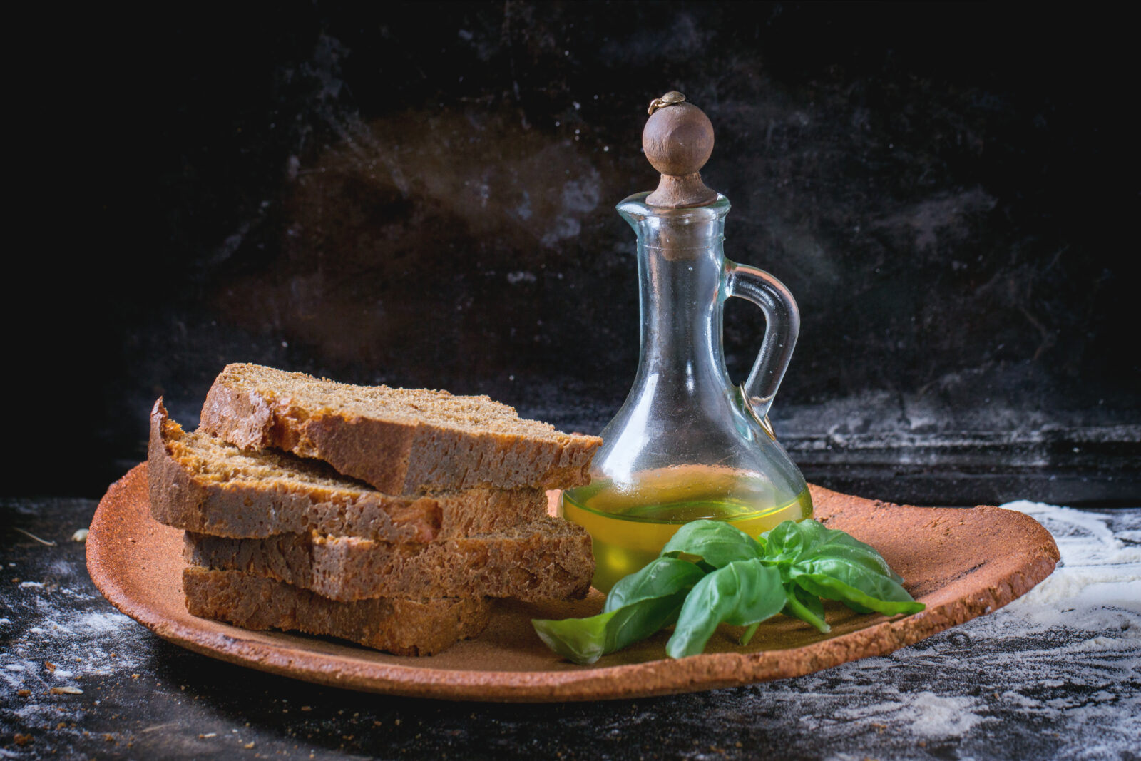 Sliced bread with olive oil